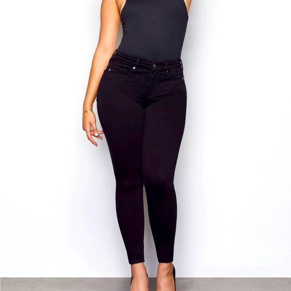 Good American Denim - Good American Good Leg Jeans in Black Sz 12/31